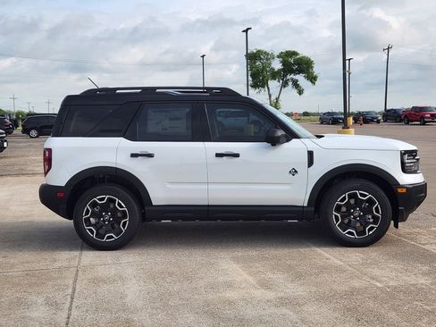 New 2026 Ford Bronco Sport Outer Banks image 7