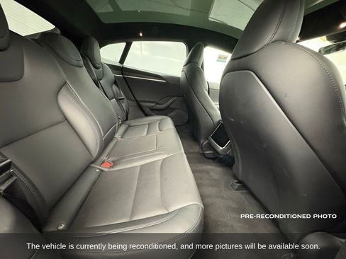 Used 2022 Tesla Model S image 13