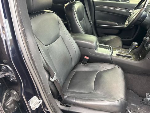 Used 2011 Chrysler 300 C w/ Sound Group RWD image 45