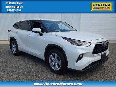 Used 2021 Toyota Highlander LE