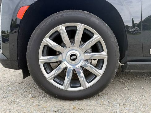 Certified 2024 Cadillac Escalade ESV Premium Luxury Platinum AWD/4WD image 14