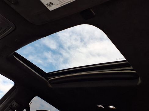 Used 2023 GMC Sierra 1500 AT4X w/ AT4X AEV Edition image 9