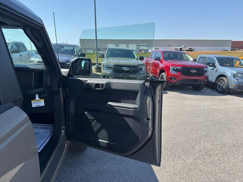 New 2026 Ford Bronco Big Bend AWD/4WD image 17