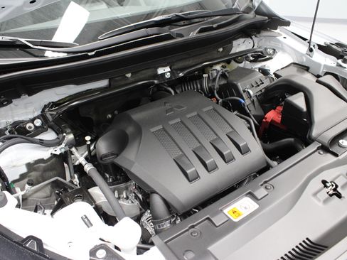 New 2026 Mitsubishi Eclipse Cross SE image 32