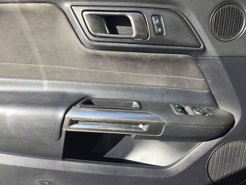 Used 2017 Ford Mustang Shelby GT350 w/ Electronics Package image 24