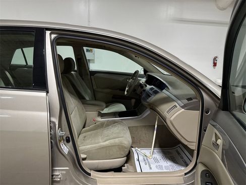 Used 2007 Toyota Avalon XL image 21