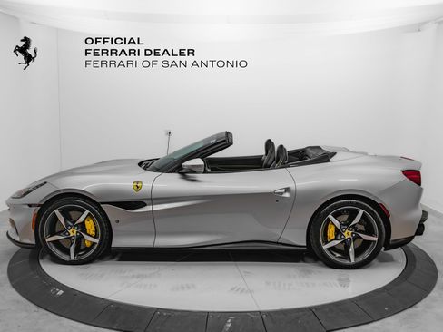 Certified 2023 Ferrari Portofino M image 3