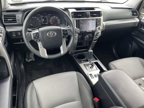 Used 2022 Toyota 4Runner SR5 Premium w/ Moonroof Package RWD image 8