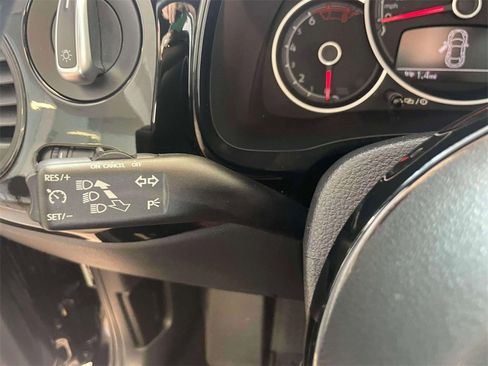 Used 2018 Volkswagen Beetle 2.0T S image 19