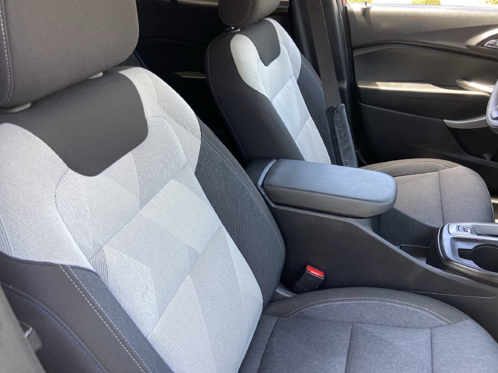 Used 2024 Chevrolet Trax LS w/ LS Convenience Package FWD image 22