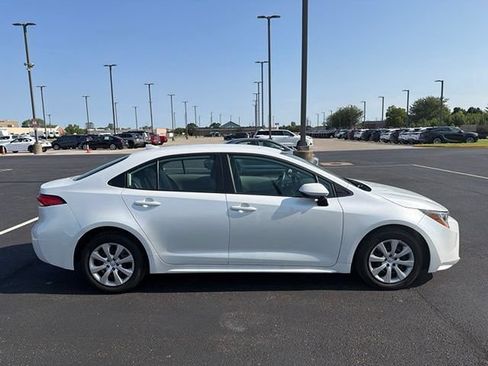 Certified 2025 Toyota Corolla LE FWD image 7
