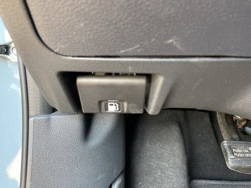 Used 2024 Nissan Sentra SV image 43