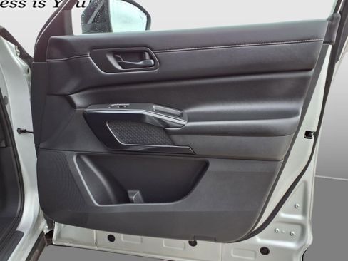 Certified 2023 Nissan Pathfinder S AWD/4WD image 12