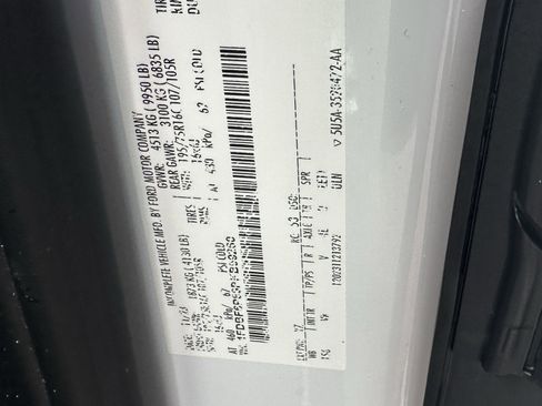 Used 2023 Ford Transit 350 DRW RWD image 28