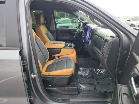 Used 2021 Chevrolet Silverado 1500 Custom w/ LPO, Dark Essentials Package AWD/4WD image 23