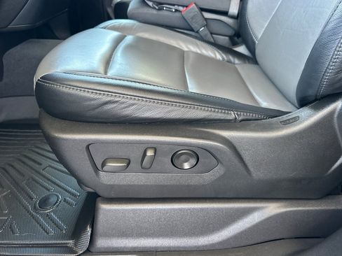 Certified 2024 Chevrolet Silverado 2500 Custom w/ Custom Value Package AWD/4WD image 13