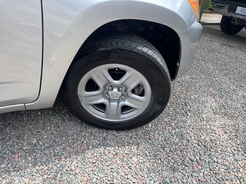Used 2012 Toyota RAV4 4WD w/ Value Pkg image 13