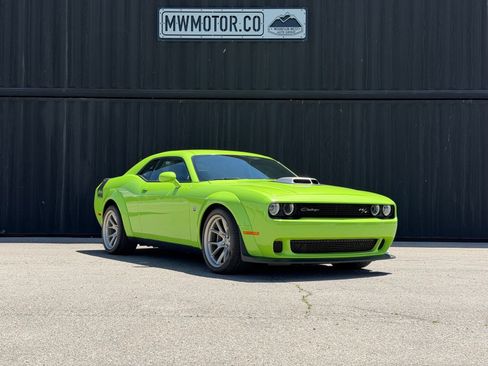 Used 2023 Dodge Challenger R/T Scat Pack RWD image 1