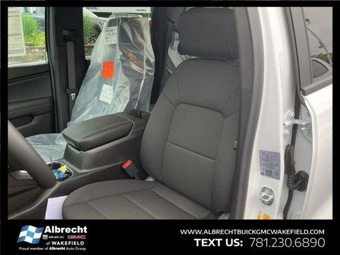 New 2025 GMC Canyon Elevation w/ Convenience Package image 6