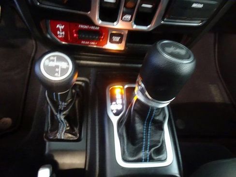 Certified 2023 Jeep Wrangler Unlimited Rubicon 4xe w/ Steel Bumper Group image 10