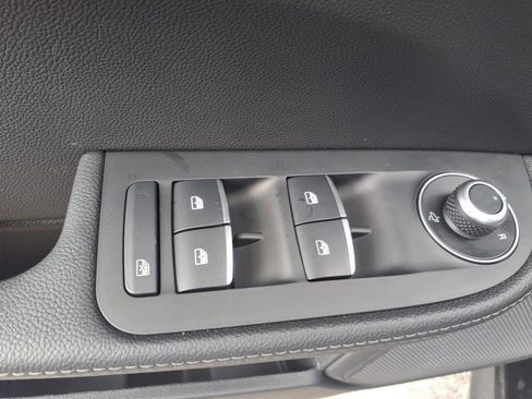 New 2025 Alfa Romeo Giulia w/ Driving Assist Package RWD image 5