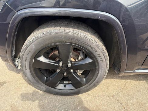 Used 2015 Jeep Grand Cherokee Altitude AWD/4WD image 14