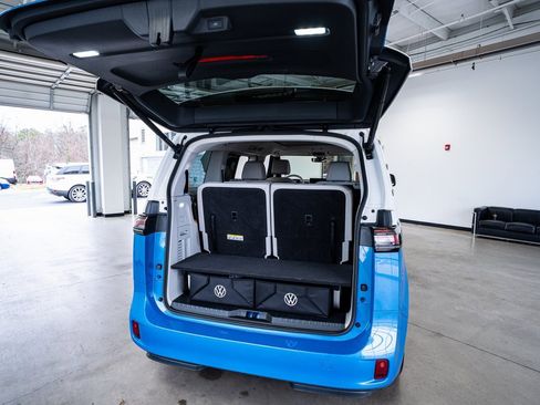 Used 2025 Volkswagen ID. Buzz 1st Edition image 53