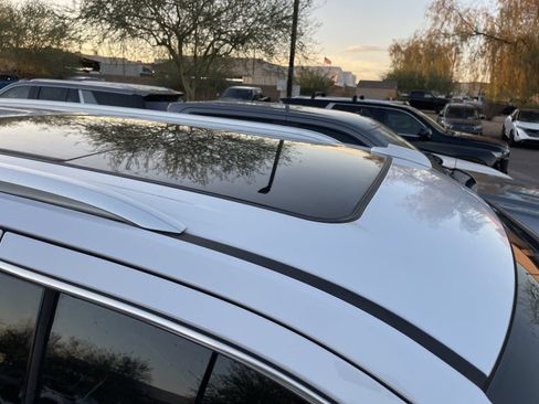 Used 2026 GMC Yukon Denali Ultimate AWD/4WD image 6