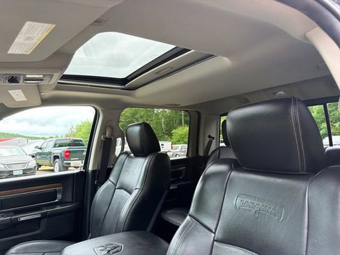 Used 2018 RAM 1500 Laramie w/ Convenience Group AWD/4WD image 22