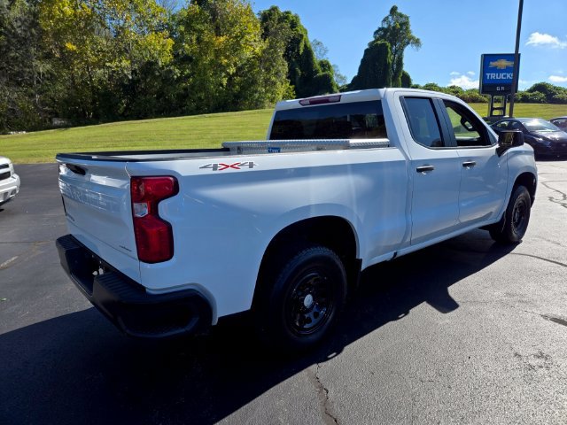 Used 2022 Chevrolet Silverado 1500 W/T w/ WT Convenience Package AWD/4WD image 8