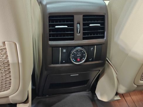 Used 2019 Mercedes-Benz GLS 450 4MATIC image 37