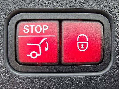 Certified 2026 Mercedes-Benz GLC 300 GLC 300 image 20