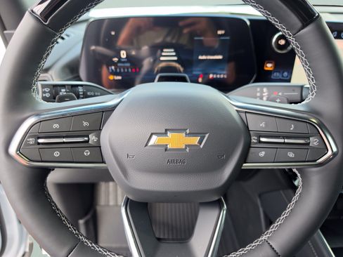 New 2026 Chevrolet Traverse High Country FWD image 35