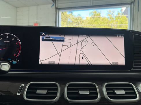 Used 2026 Mercedes-Benz GLS 450 4MATIC image 37