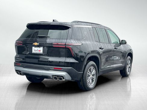 New 2025 Chevrolet Traverse LT w/ Enhanced Driving Package image 4
