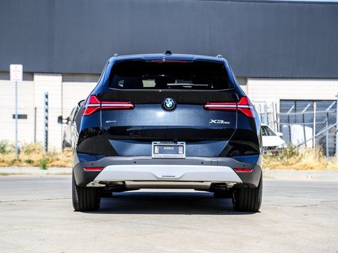 Used 2026 BMW X3 xDrive30 w/ Premium Package image 4