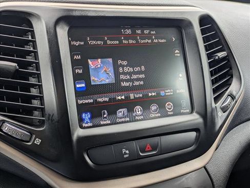 Used 2018 Jeep Cherokee Limited w/ Trailer Tow Group image 13