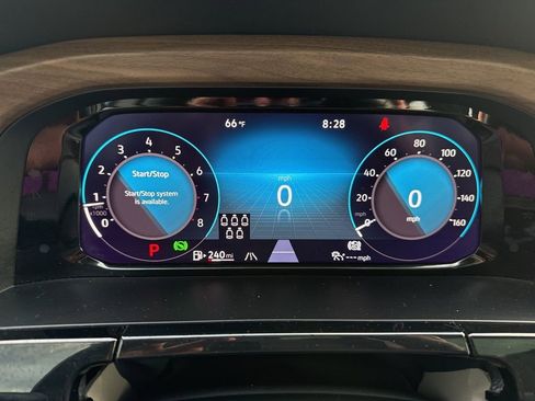 Used 2024 Volkswagen Atlas SE image 12