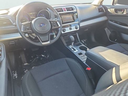Used 2019 Subaru Outback 2.5i image 10