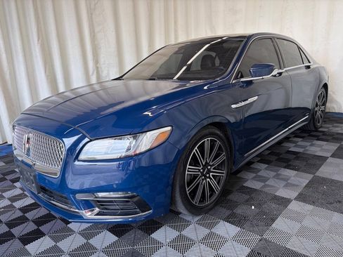 Used 2018 Lincoln Continental Reserve AWD/4WD image 2