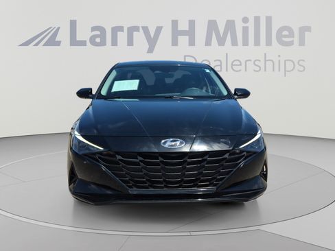 Used 2023 Hyundai Elantra SEL w/ Cargo Package FWD image 8