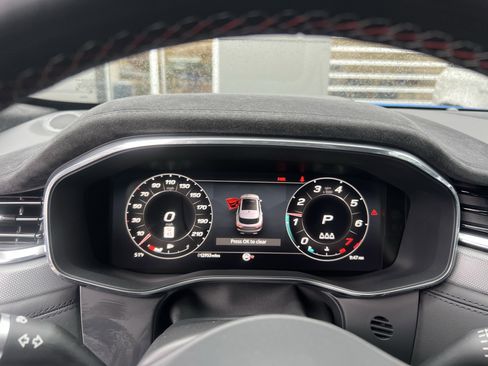 Certified 2024 Jaguar F-PACE SVR image 23