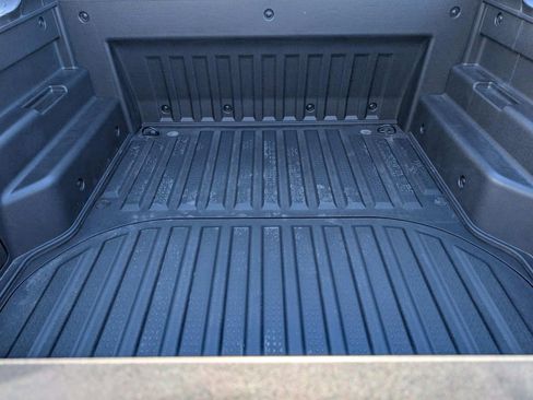 Used 2025 Hyundai Santa Cruz SE image 6