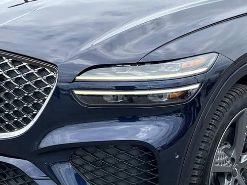 Used 2022 Genesis GV70 3.5T Sport w/ Sport Prestige Package AWD/4WD image 9