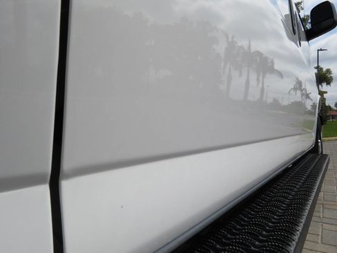 Used 2016 Chevrolet Express 3500 image 39