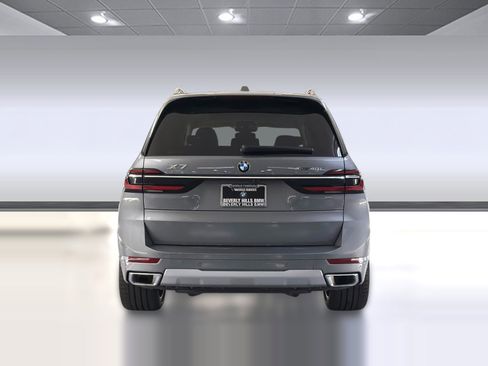 New 2026 BMW X7 xDrive40i w/ Premium Package image 10
