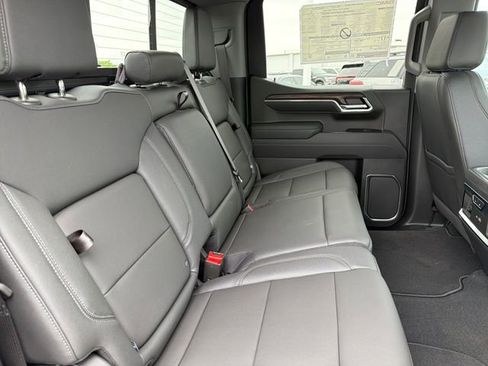 New 2026 GMC Sierra 1500 SLT AWD/4WD image 23