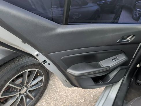 Used 2020 Nissan Altima 2.5 S FWD image 7