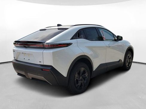 New 2026 Toyota C-HR w/ Cold Weather Package AWD/4WD image 4