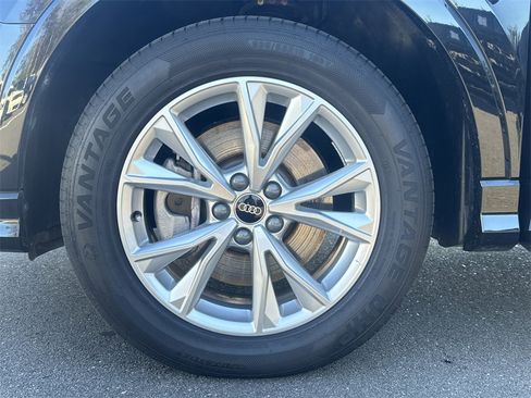 Used 2024 Audi Q3 2.0T Premium image 15